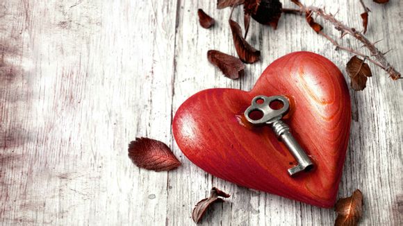 乒乓球运动起源的时间?由哪项运动派生而来?